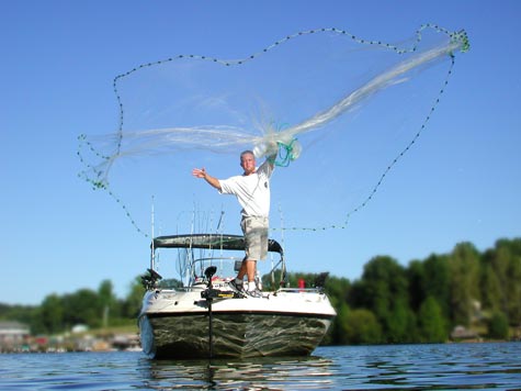 Perfect Cast Net Throw!